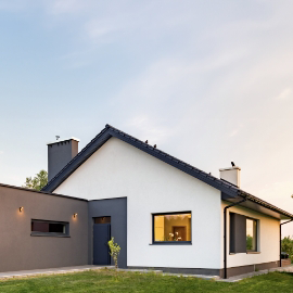 Fassade neu streichen: So verlängern Sie die Lebensdauer Ihrer Hausfassade